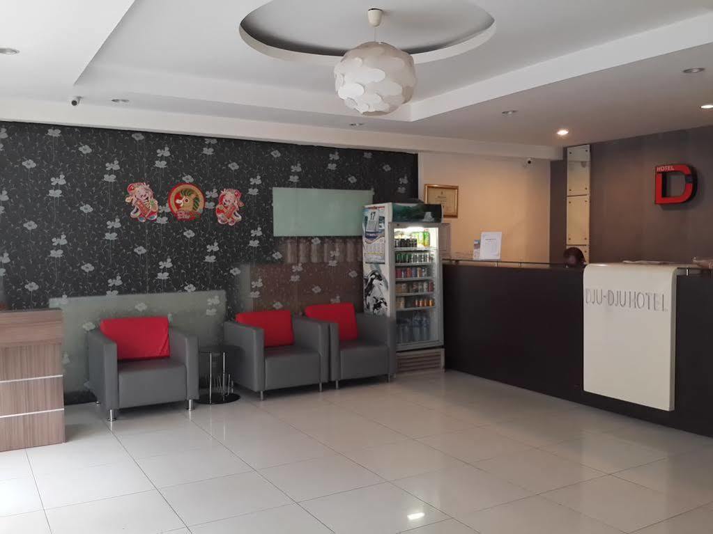 Dju Dju Hotel Batam Exteriör bild