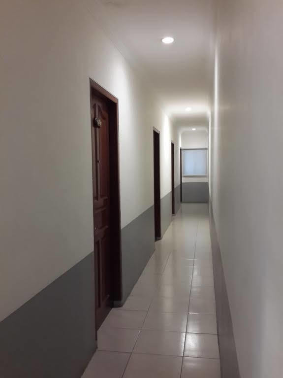 Dju Dju Hotel Batam Exteriör bild